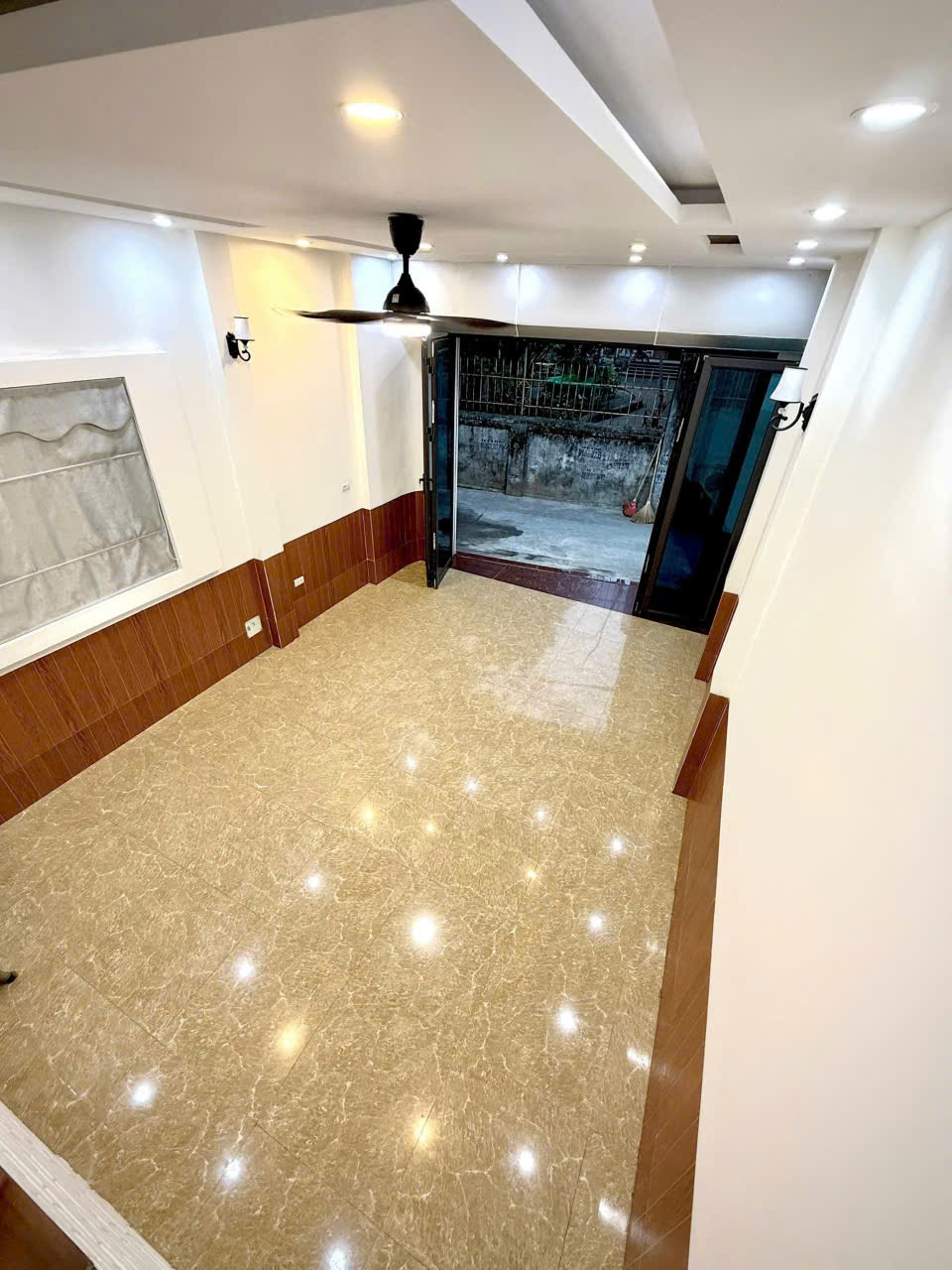 z7092001547581_a2e7eadb9c2e45bec9c744b542c9cb64