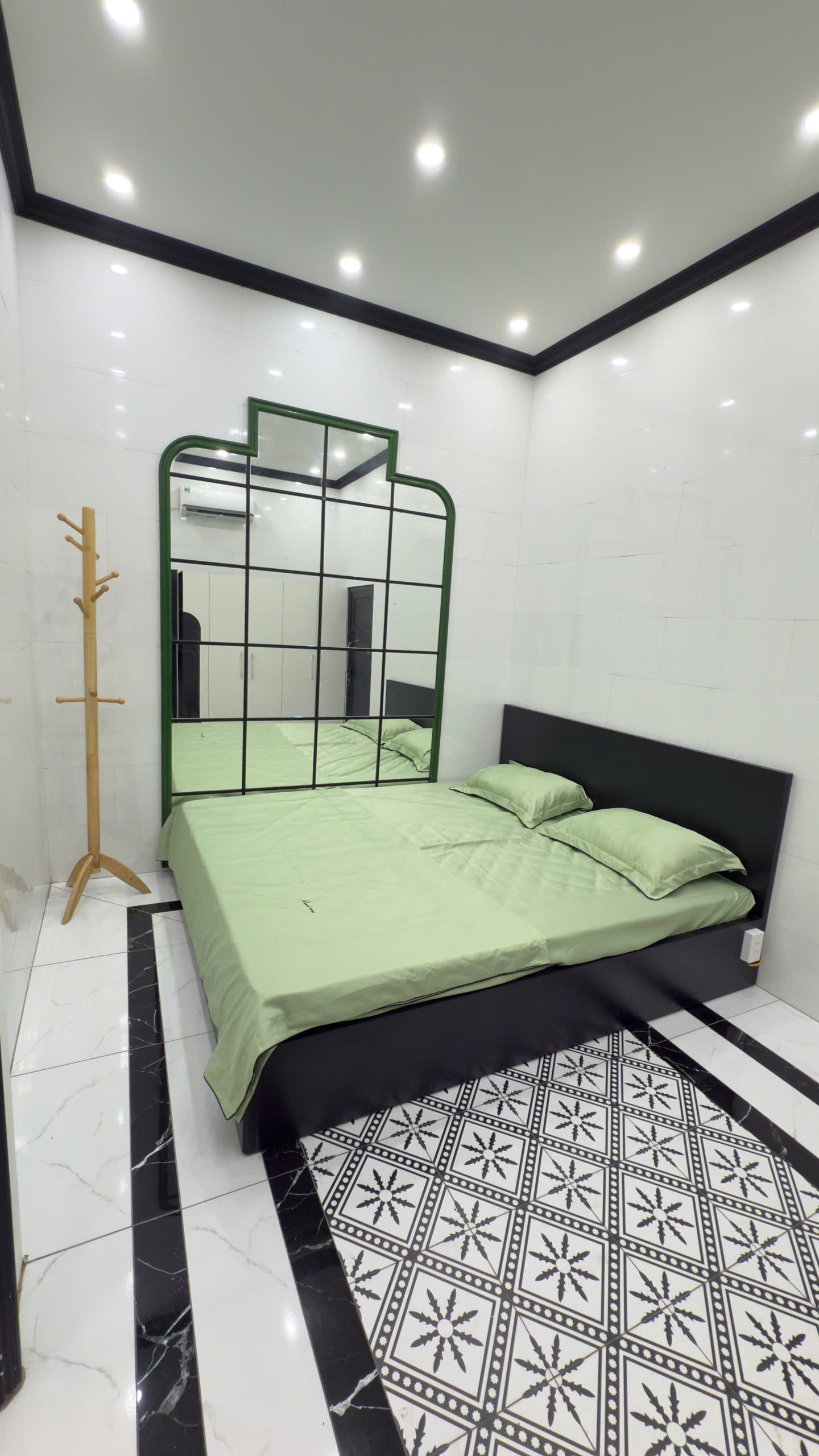 z7115291339992_97584b93637a12bf7b4a7dd271884d77