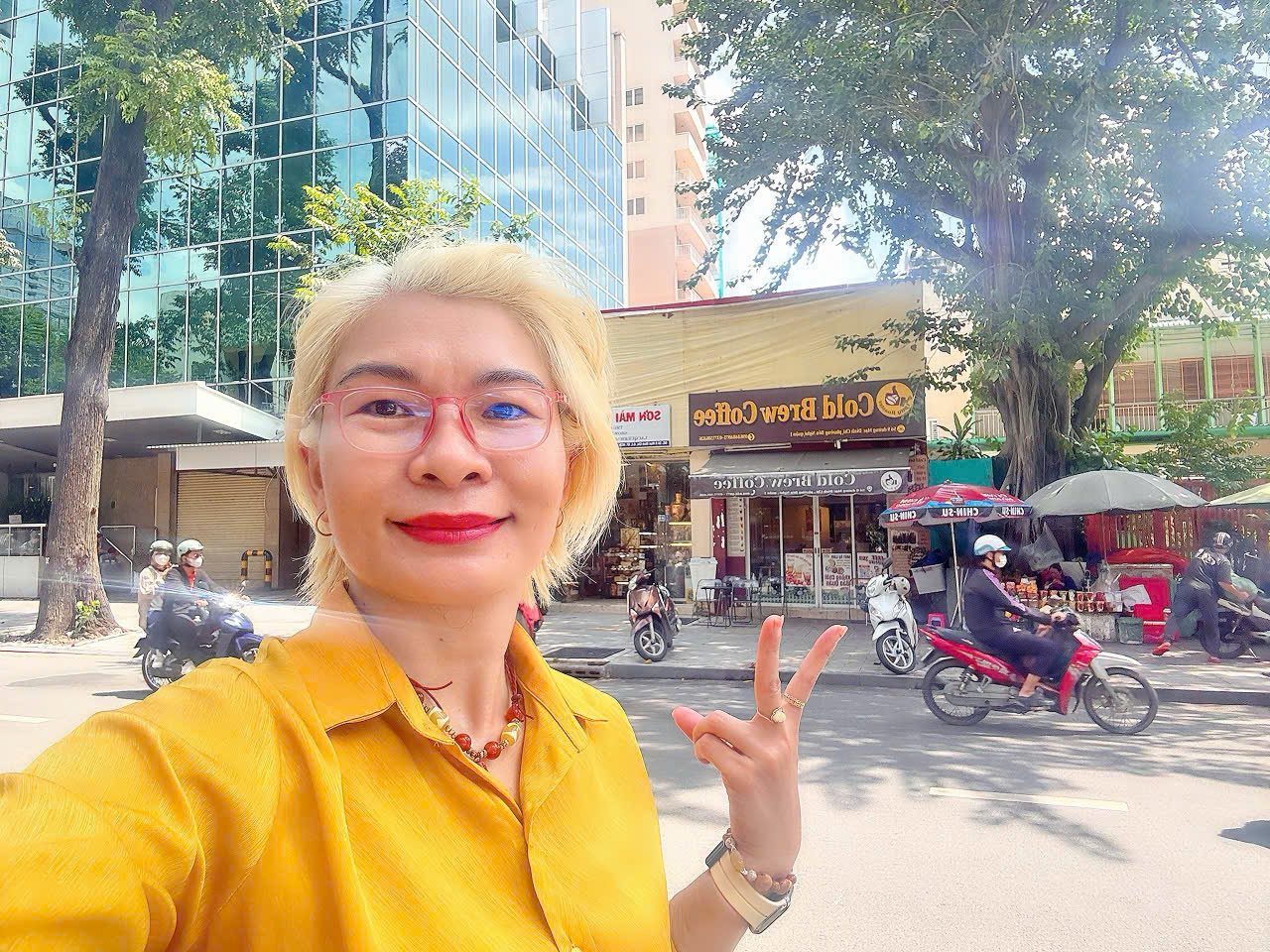 z7117100405807_5ed21b6bebd3c25bcb5aae7251976bae