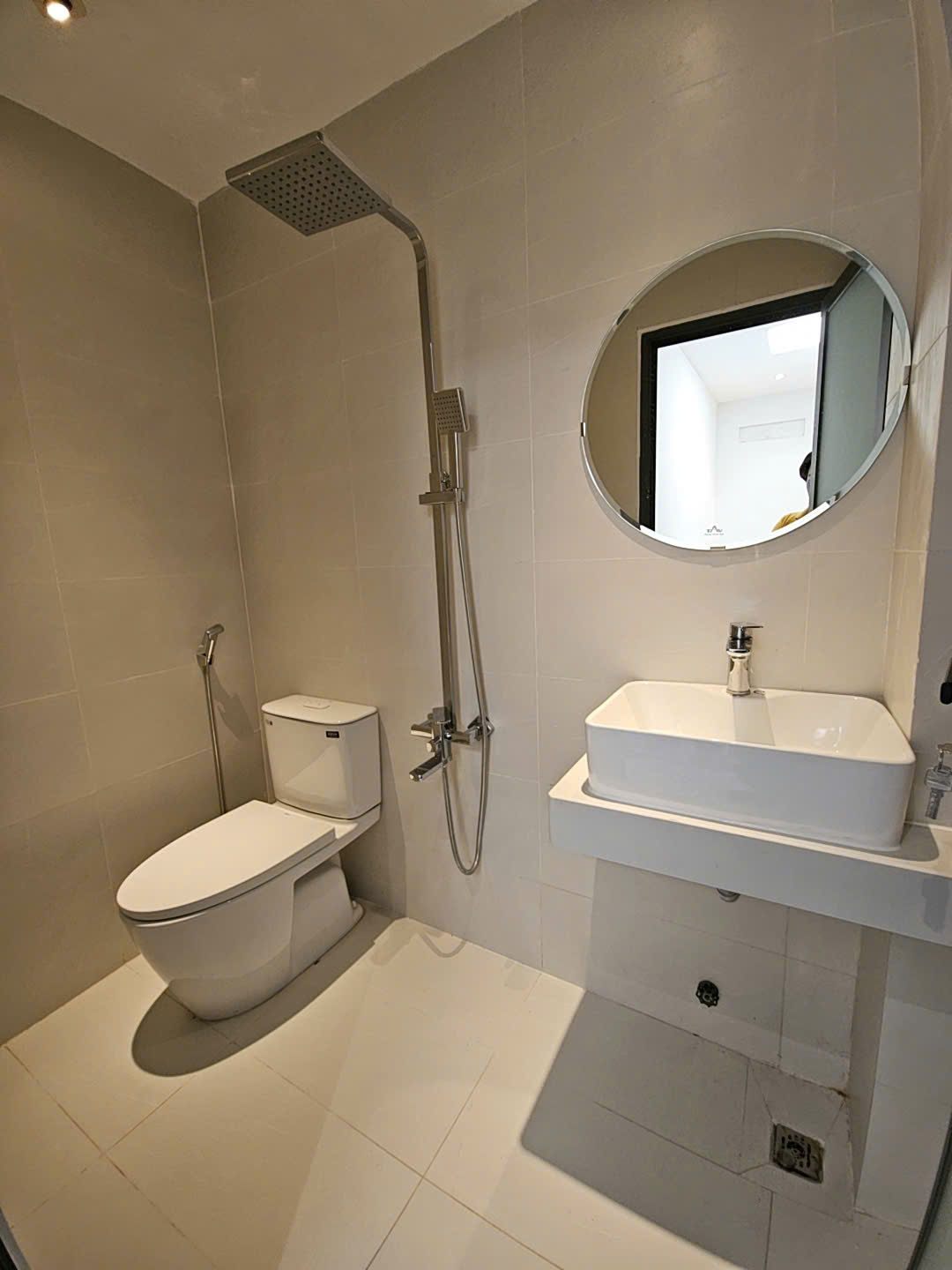 z7117188673889_f882d6f3f0c95e72dcd9555bfad30585