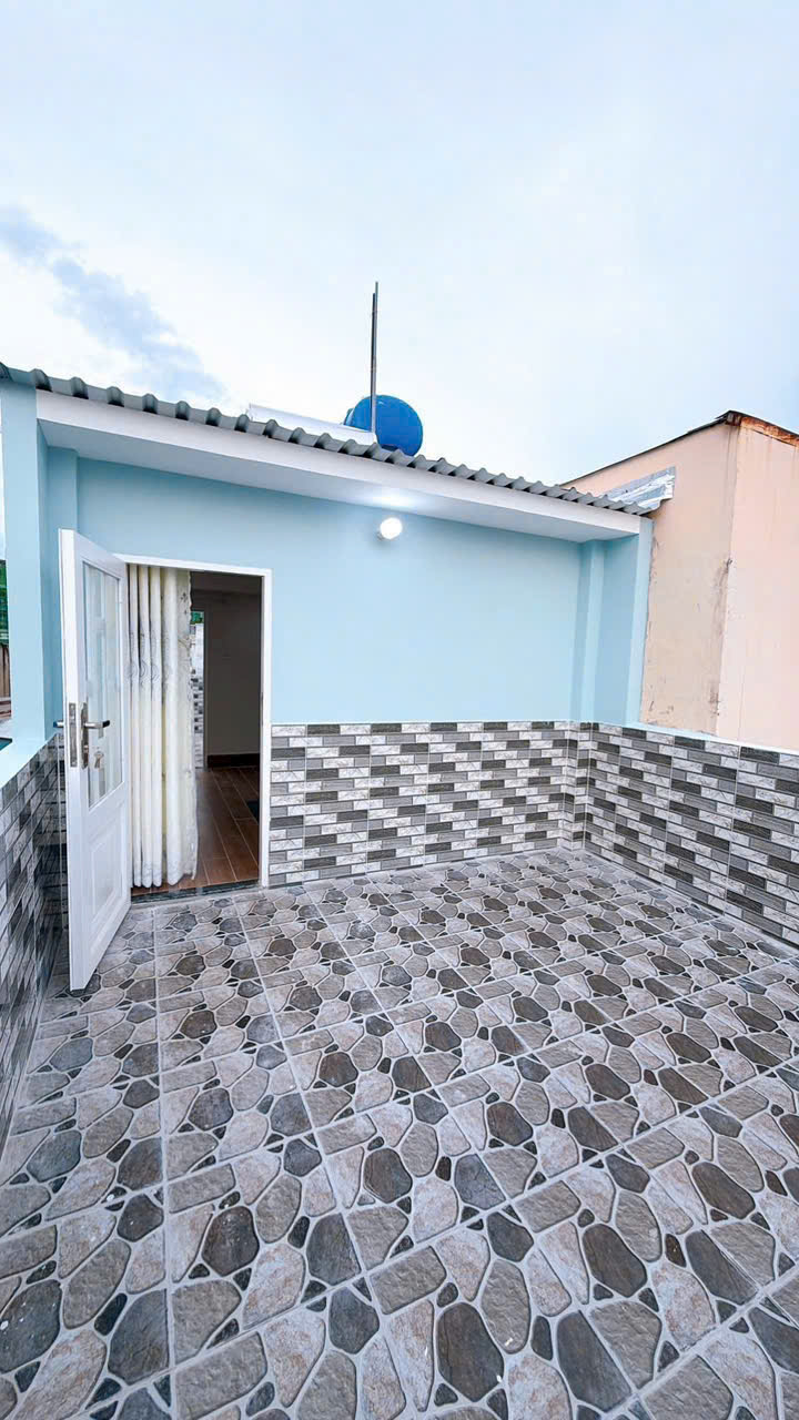 z7120233590025_5f9482cea525e7407f59c9bb3e20219e