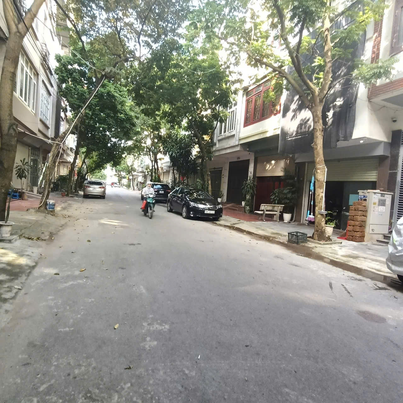 z7120552372577_278f5f5e61bf6a302365383f640256e8