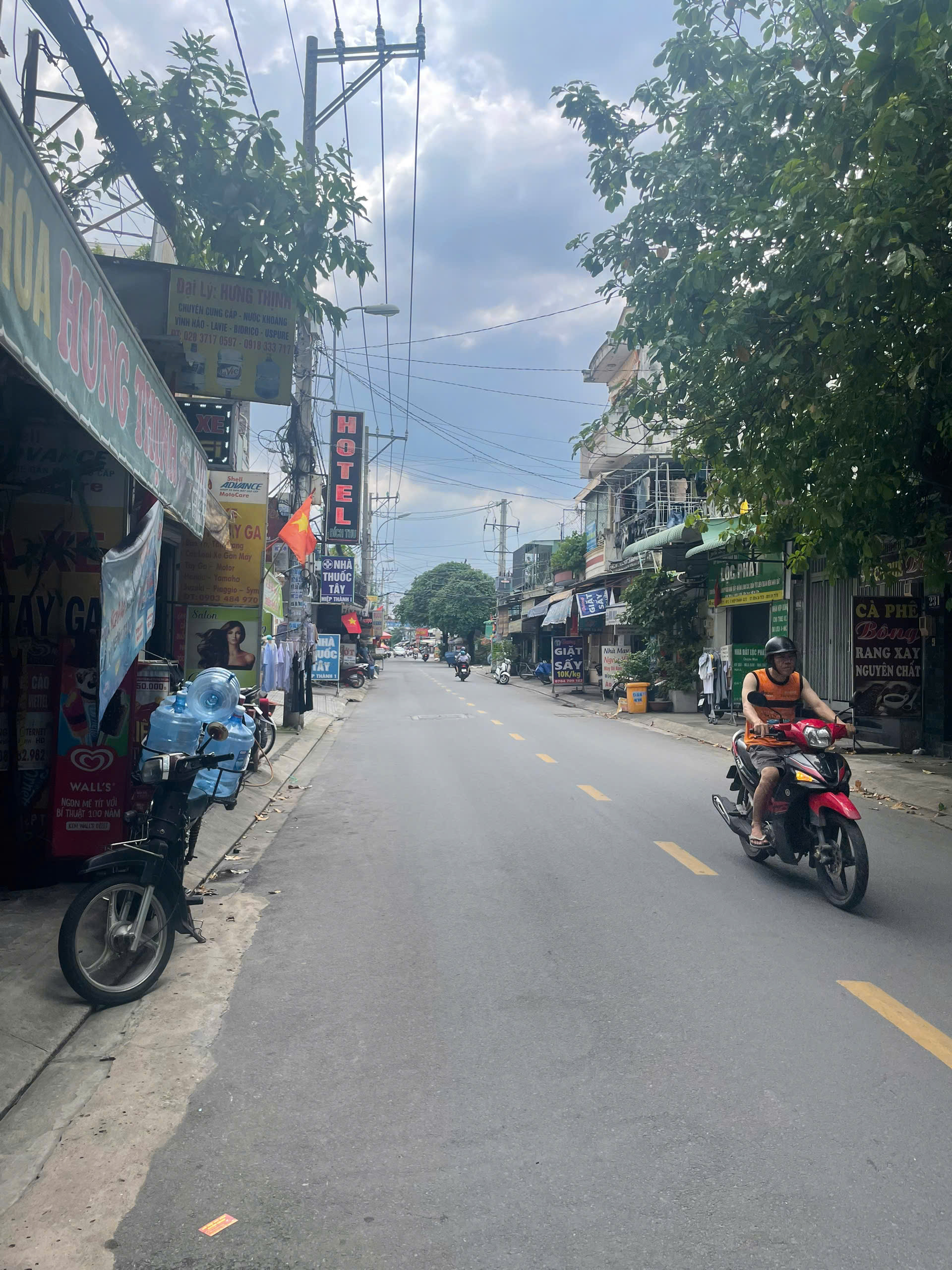 z7126035509632_4835a61735c329bf6befa56ed39f87a5