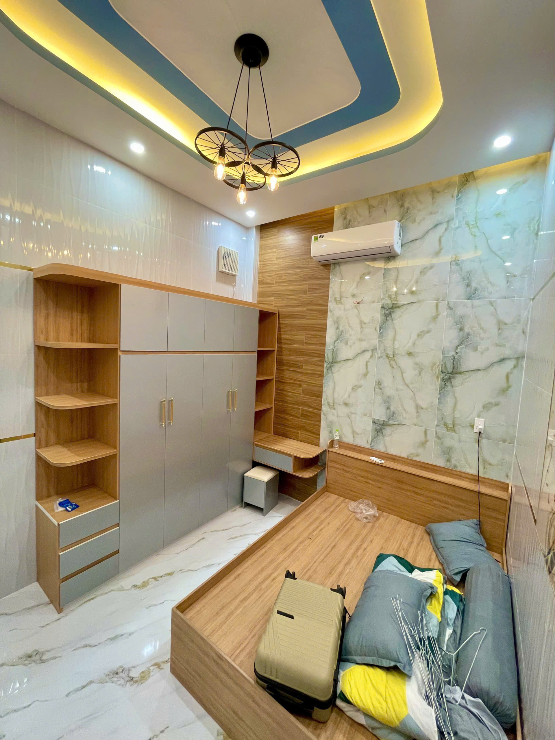 z7128654321702_705ce20bc16111f6bbfeb00dce996d24