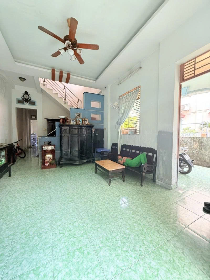 z7129953756068_0f42cdd94bddf4989d9a6a35a6586774