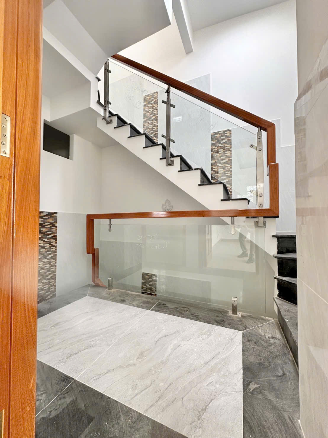 z7144313983674_d809a586e042acecd1a1b6f02949998b