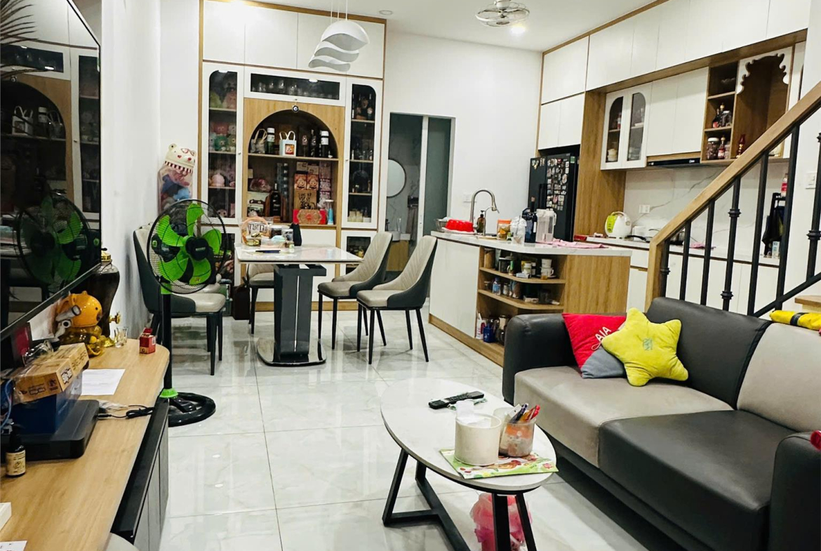 z7151131499672_9f46e32a391bec8c1d9626d524e8b94c