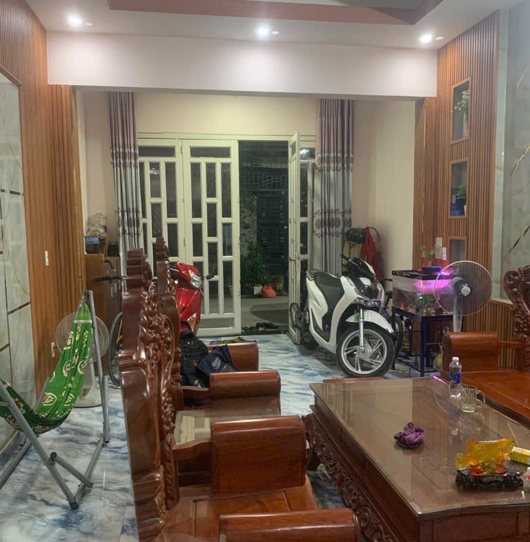 z7157553085676_63f450753211306dcd3a755b166738b8