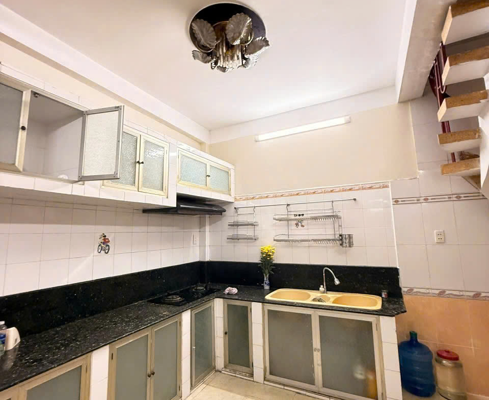 z7162720052549_4aa39d2fd48b1dbd04b7712324a82b9b