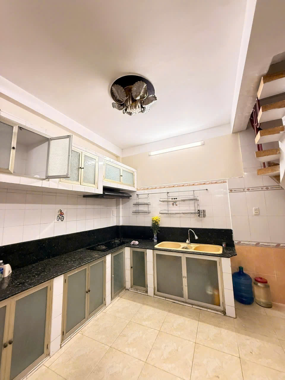 z7162720052549_4aa39d2fd48b1dbd04b7712324a82b9b