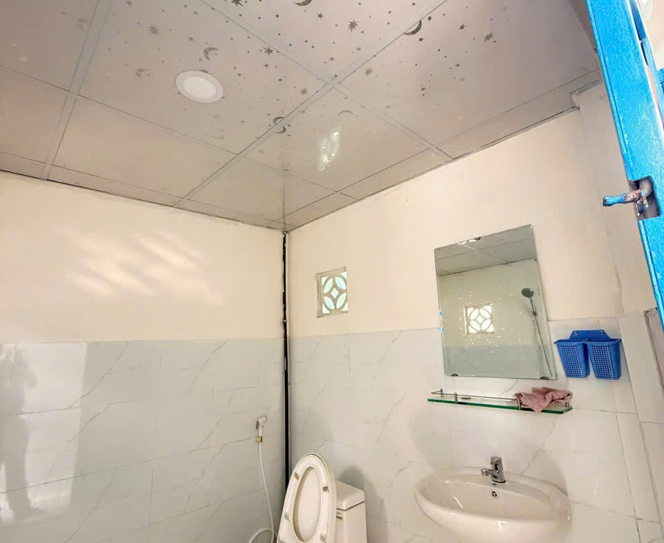 z7162720068660_7bad557d699693b63a453b2b1e1a8537