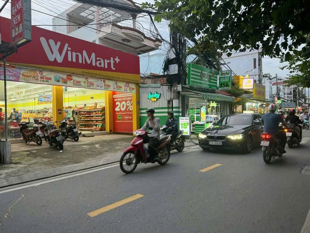 z7163232689691_5ba30215486af790ed2027901090e92e