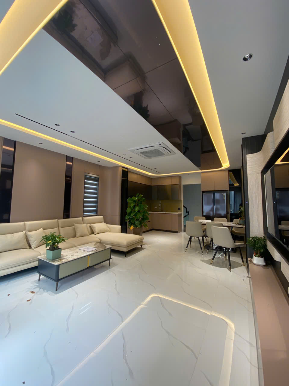 z7163861975028_699663ceb0973cd8c8a14e6df17f6088