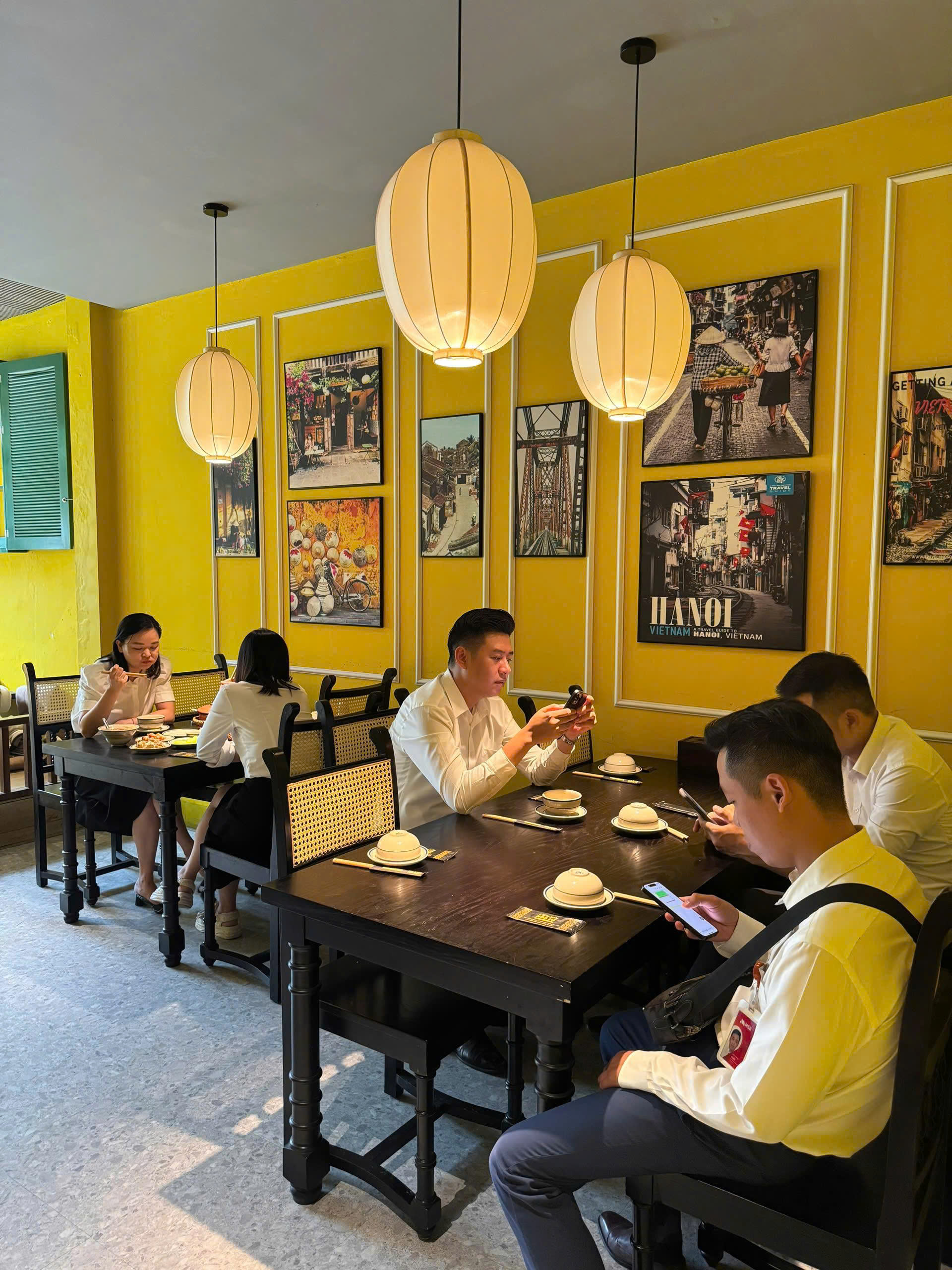 z7164000292440_8d758162b505db6e2377051f570d4179