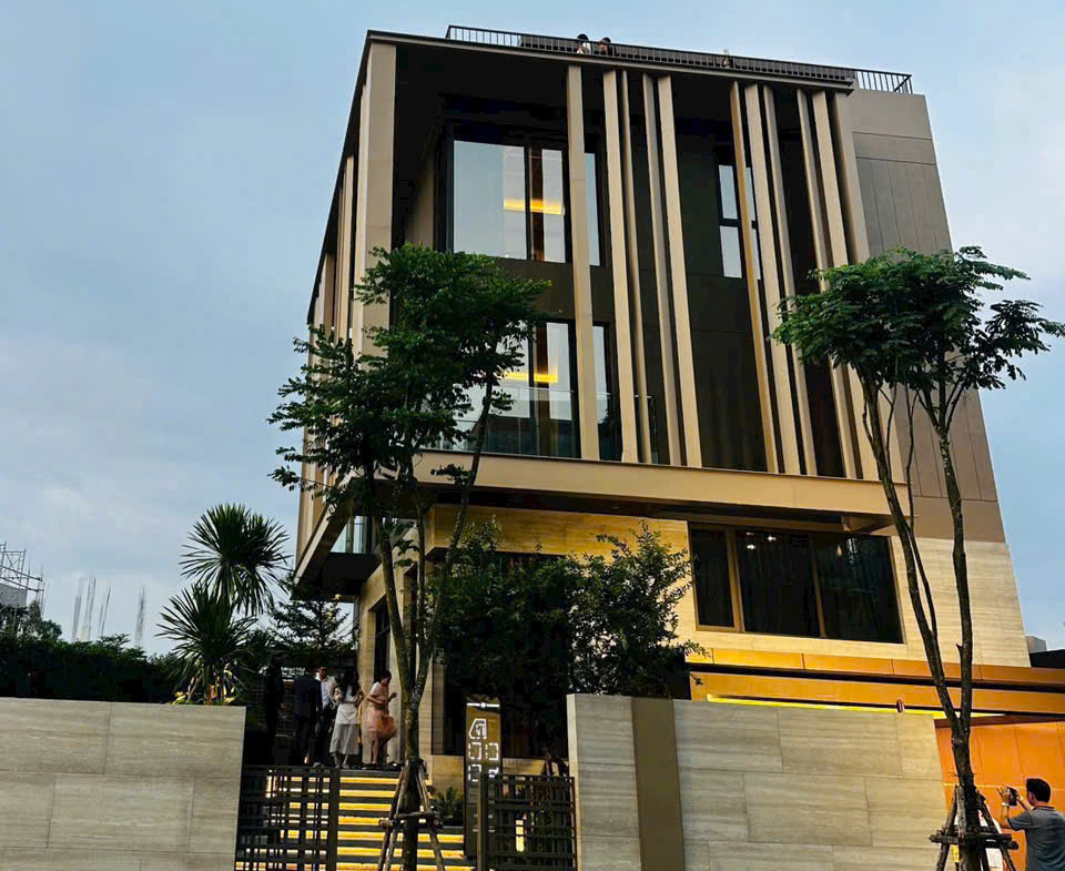 z7166137238035_a643d22646e12da0bfa122c2d1828f49