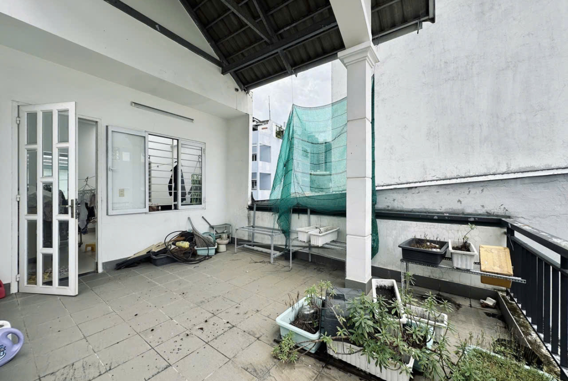 z7167217342930_7d770283fe2e451debdb975f954f1c75