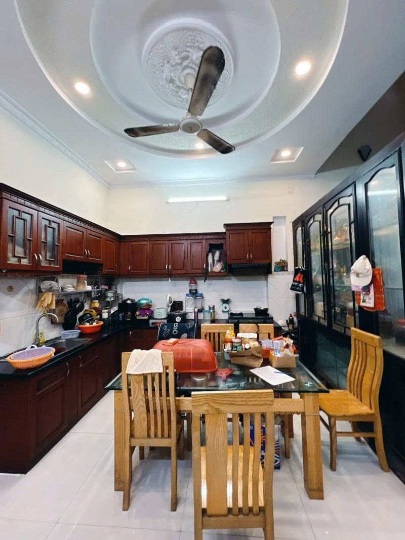 z7168516465924_bbffebeaaa27d44c1e8e63ca321e8ded