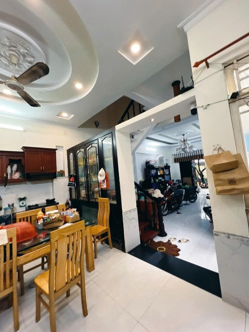 z7168516712639_2f94e77136aed43e79c6bde1f01974c1