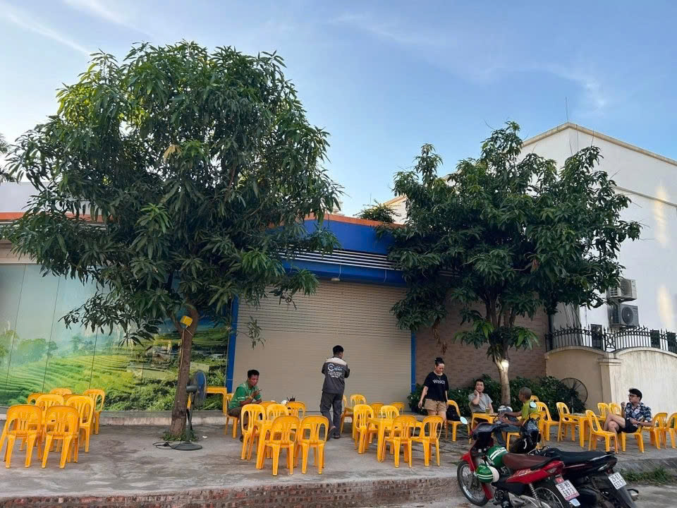 z7169749107706_732084043919a16791002570f7f3bf07