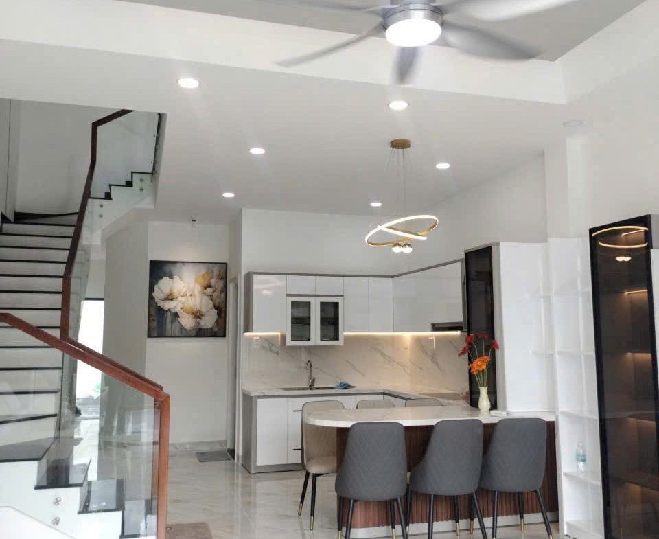 z7169849952996_0dcf9648723d4b172a820c6873d9bd5a