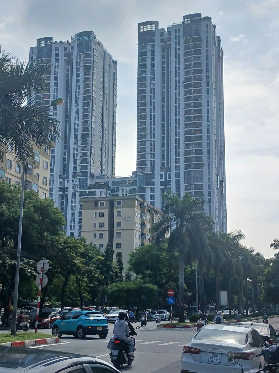 z7170105162525_d6044538b796994221923dc955fdf1ae