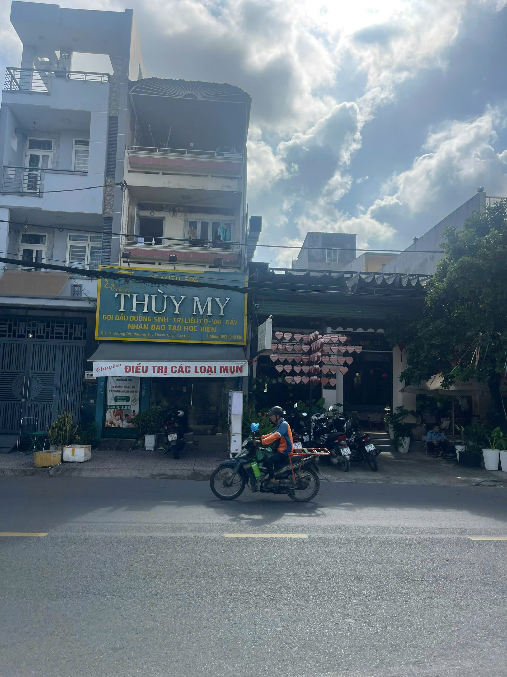 z7170237923995_90ede4e287fcbd93686a519b9d7eaedc