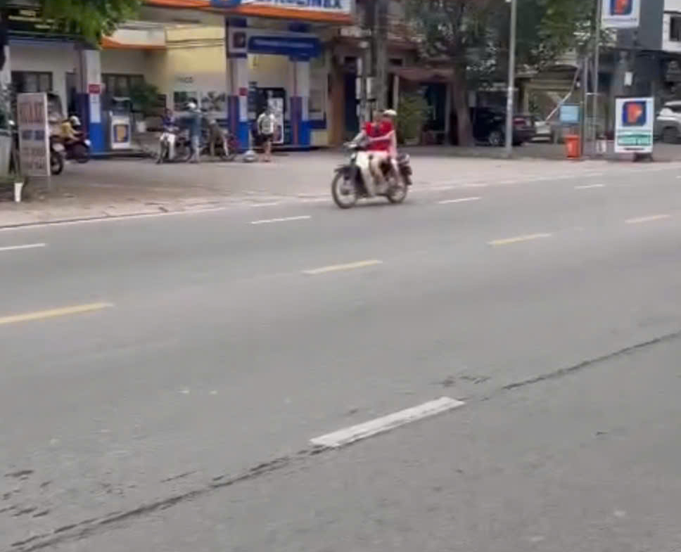 z7173493287384_d9540d139a62f702eb6235860febad95