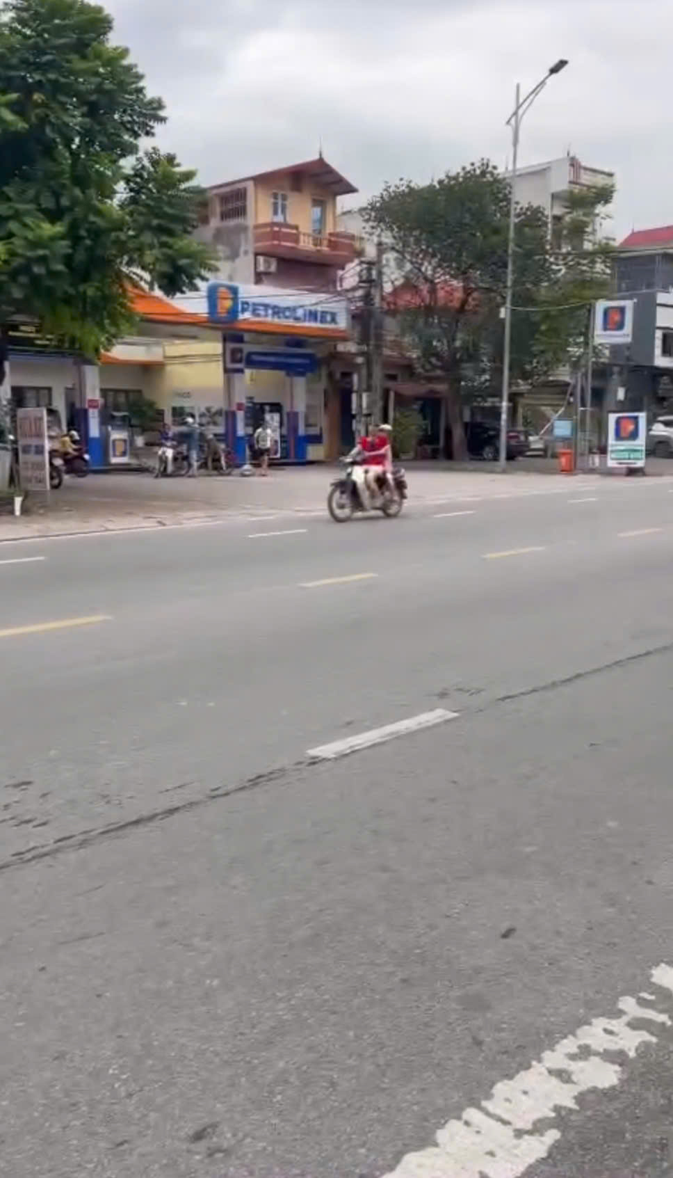 z7173493287384_d9540d139a62f702eb6235860febad95