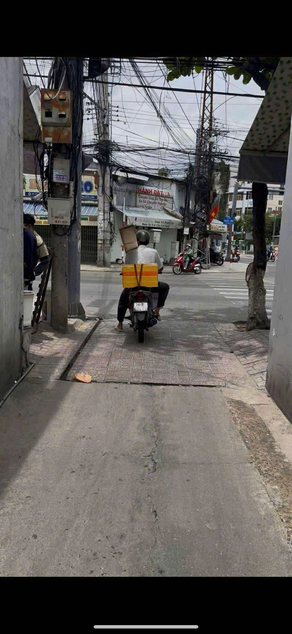 z7174202100981_adef4a570a4d61d38bfdae8bd1677476