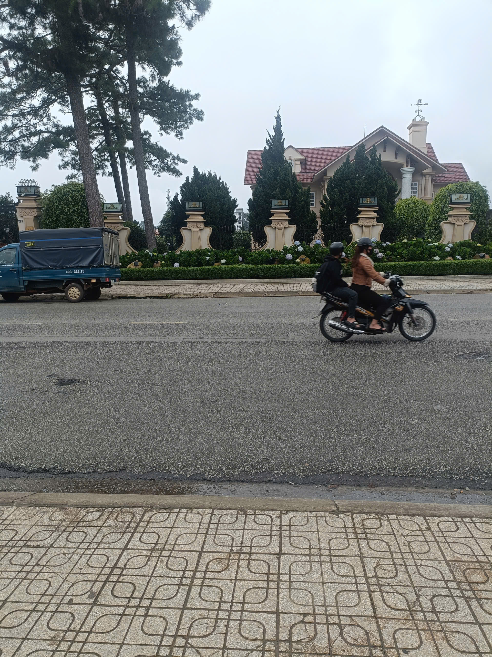 z7174679840080_bd214961a510dd37b3756f3f5955ee8d