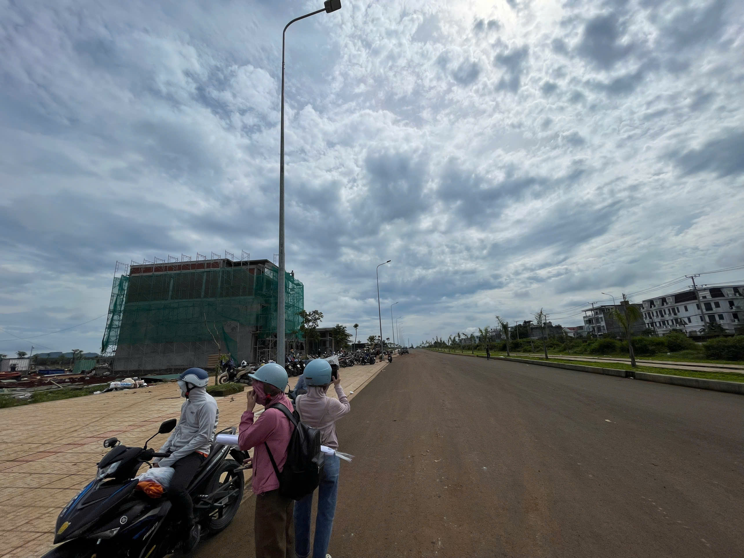 z7174834735446_8fe31e00983f4b01af83a296a31b9c8a