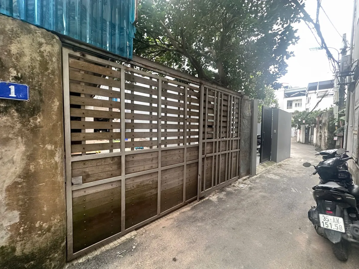 049d88f3-8224-590a-be41-327a034204f8