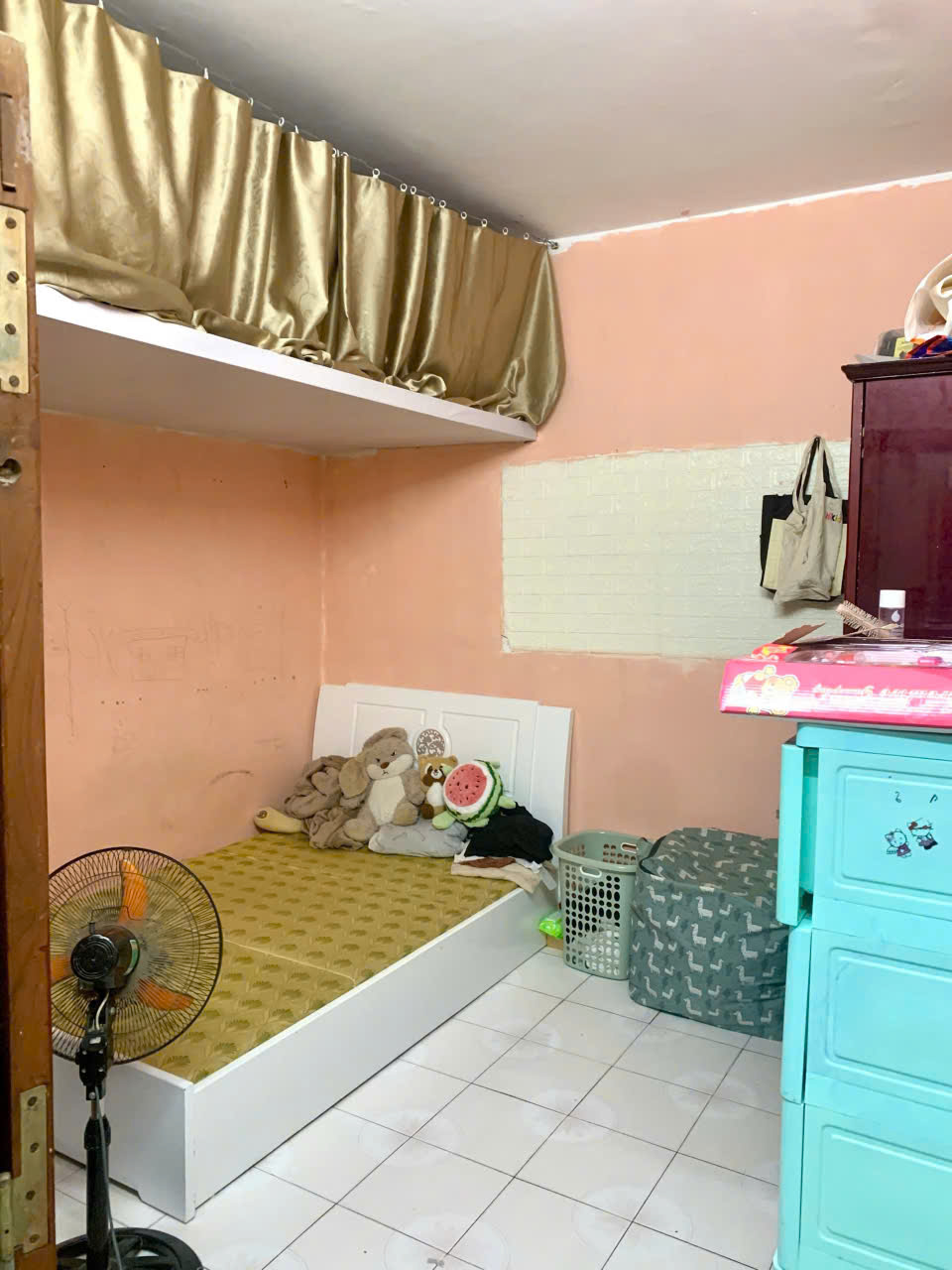 15575779682130339593