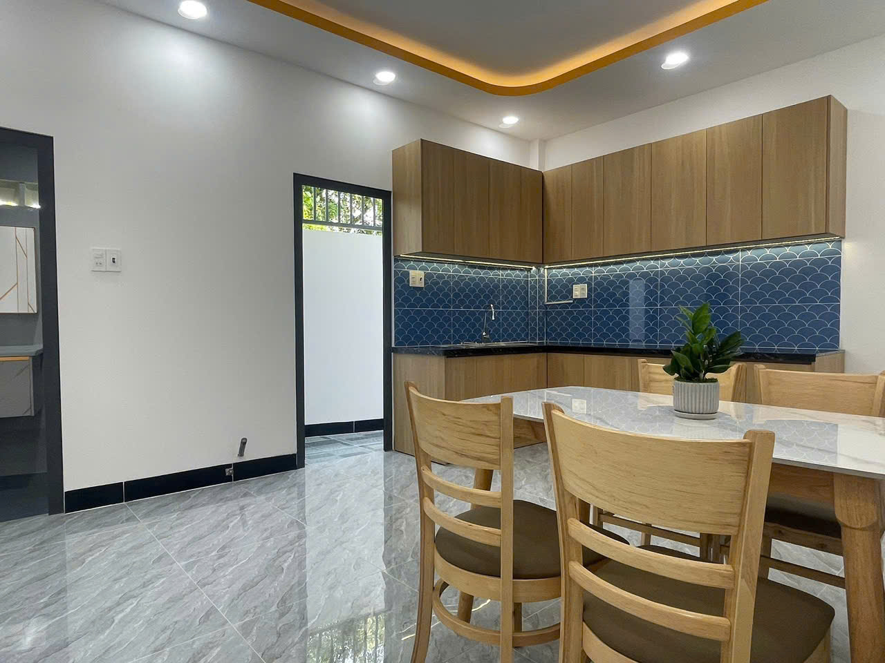 168988199305926116823