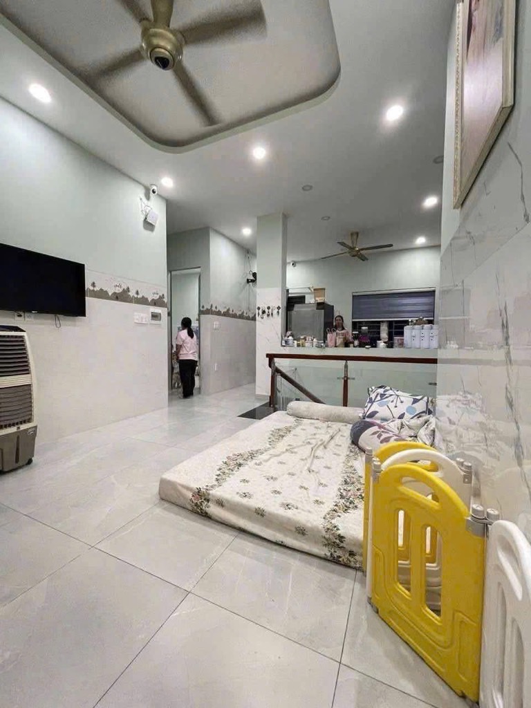 2hzt-67D83257-mhj79z01_39_14