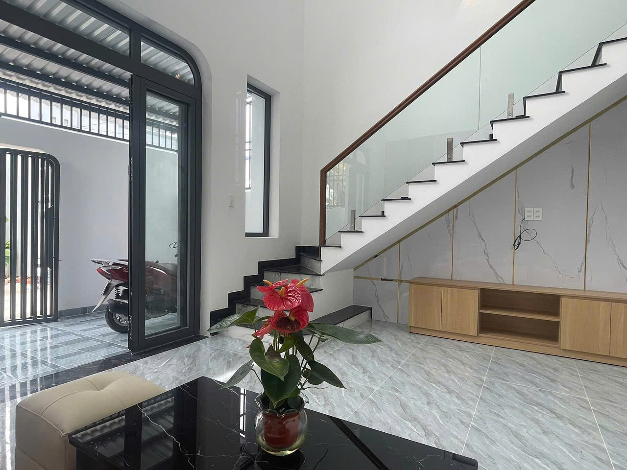 301221196301230142722