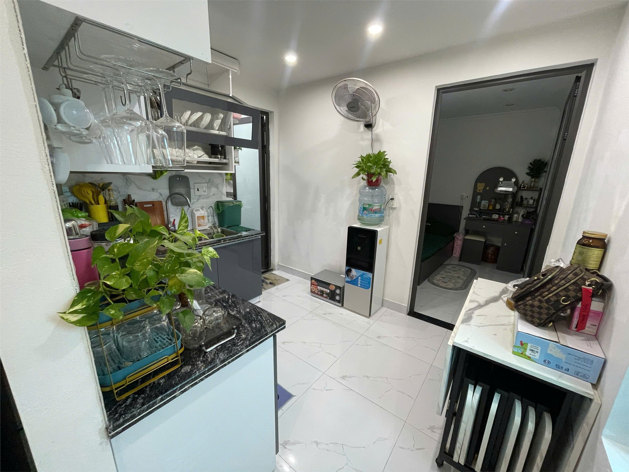 4372e8a31b7f9721ce6e16