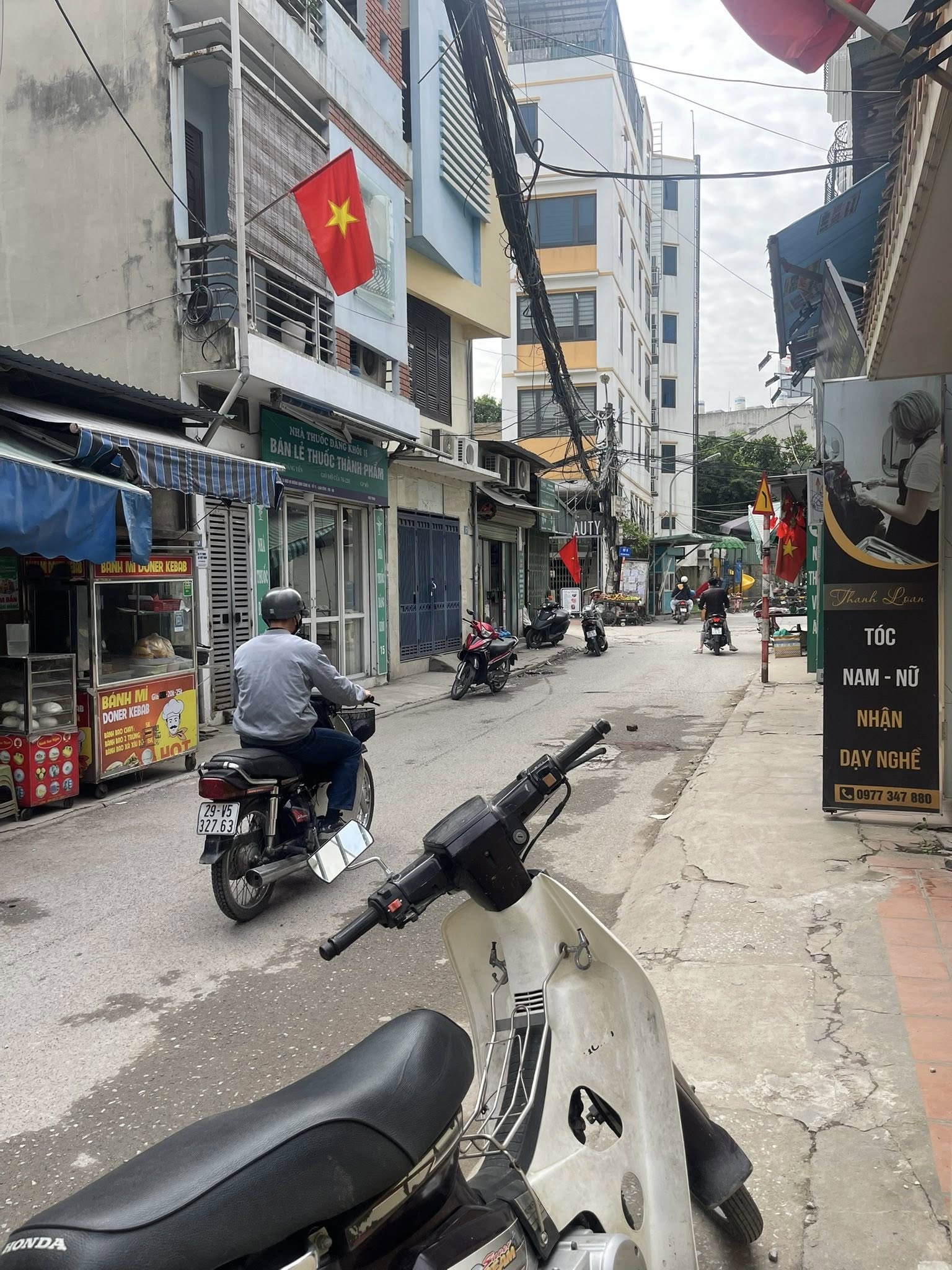 586439377_877466411516659_8829184389728712859_n