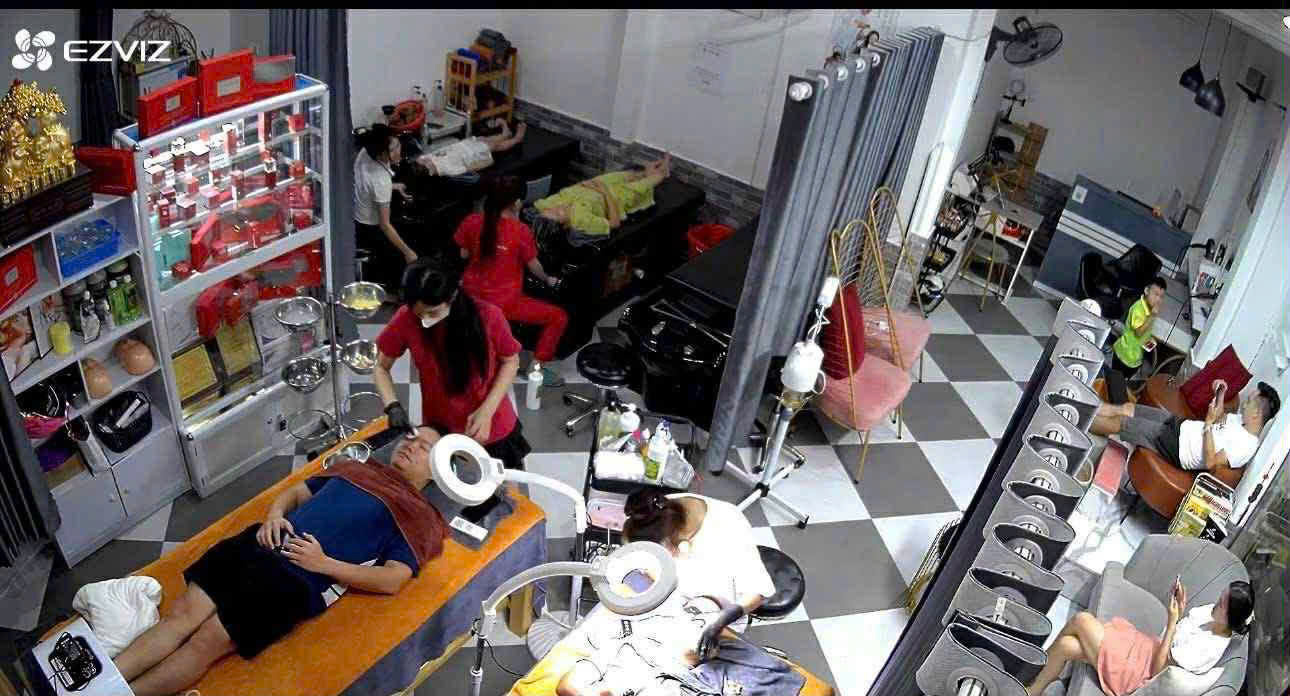 8e6aa72c-28da-46f4-8bca-3d7b0984934f