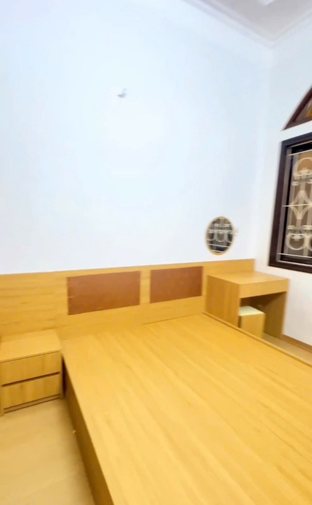 8ud-E94939AE-mdnyl1i2_37_9