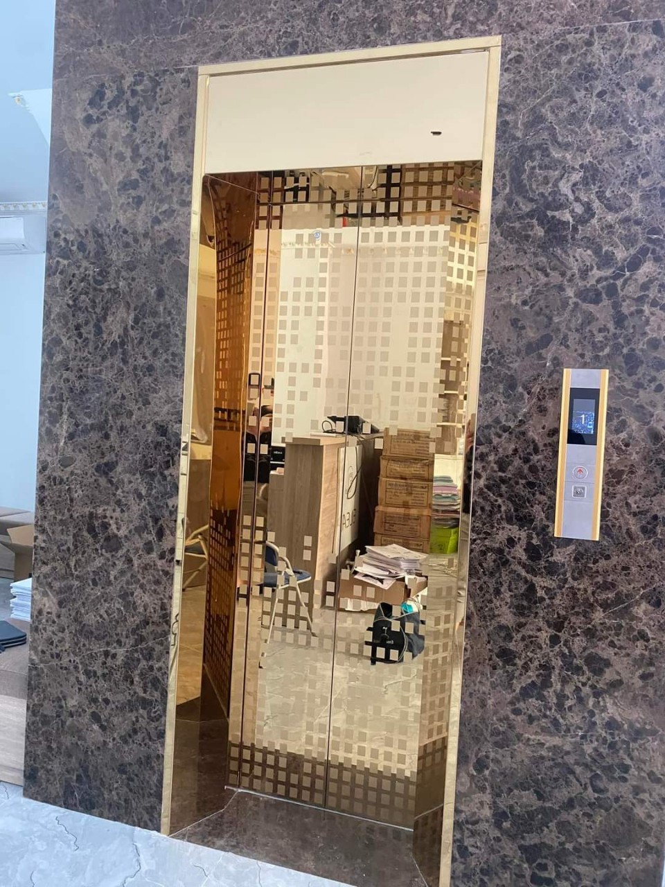 Thang may rieng (218)