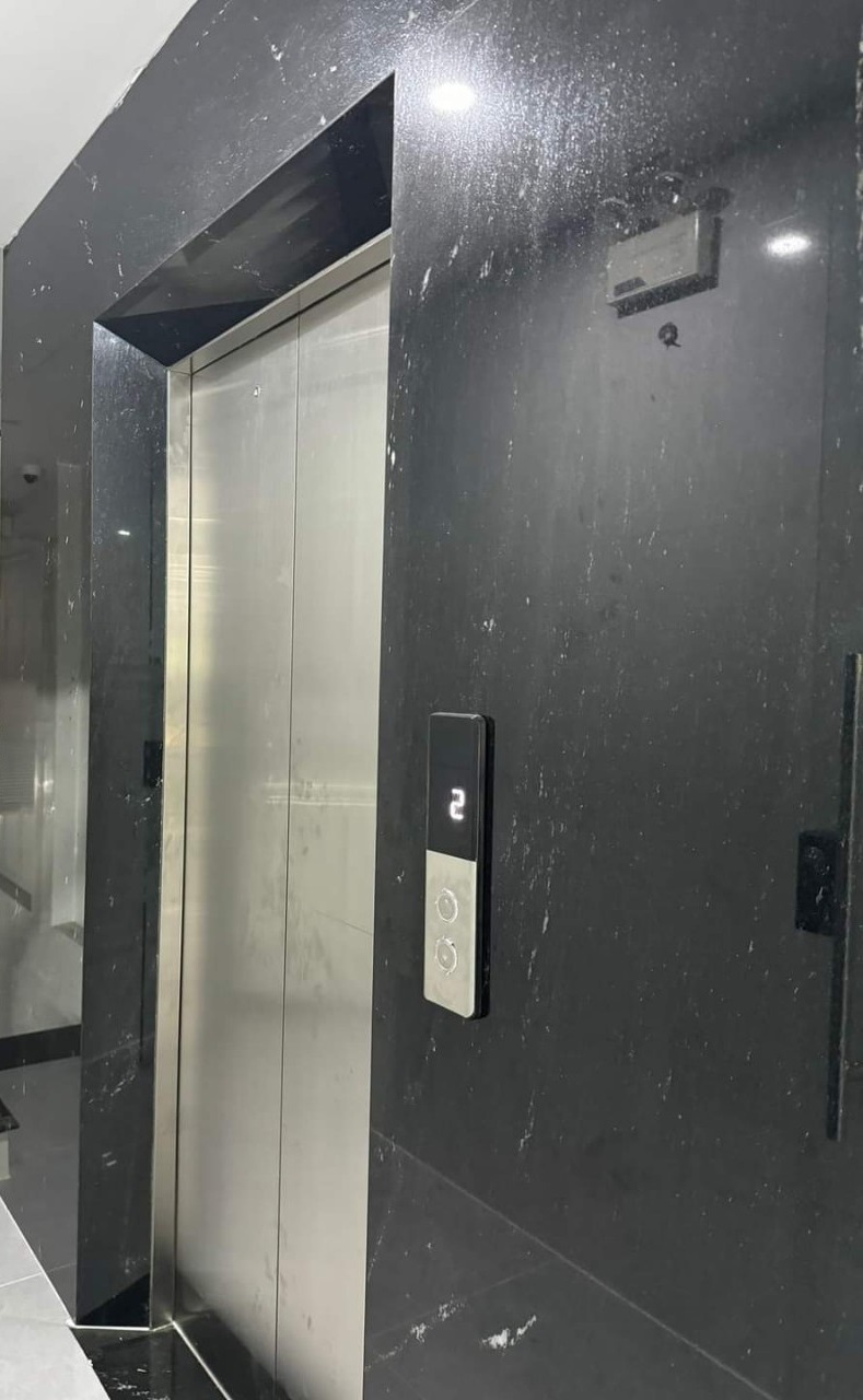 Thang may rieng (218)