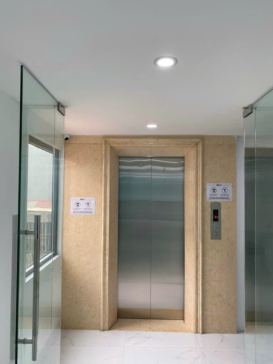 Thang may rieng (218)