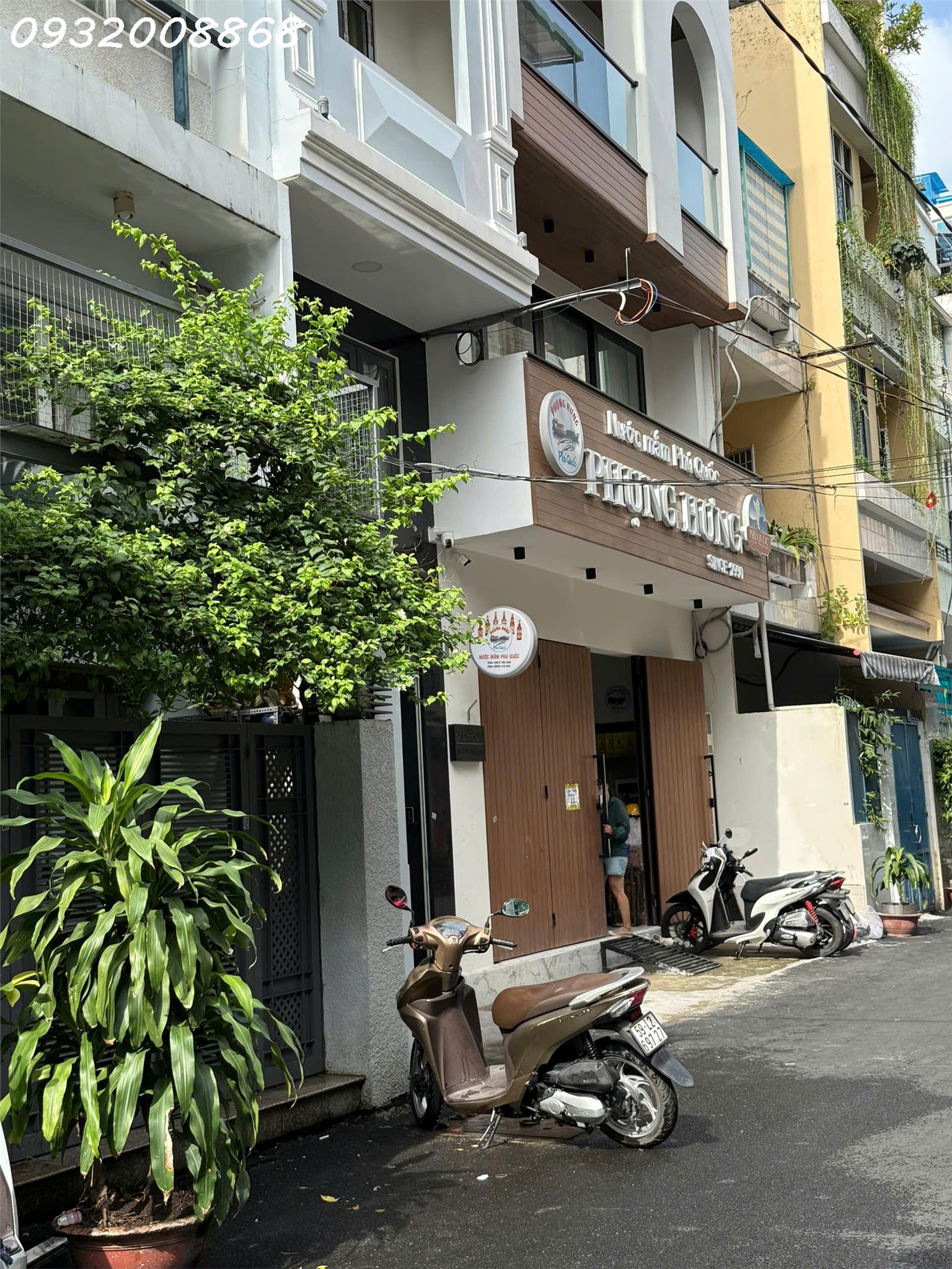 b974325e-e6b0-4a23-a841-f71668ff1181