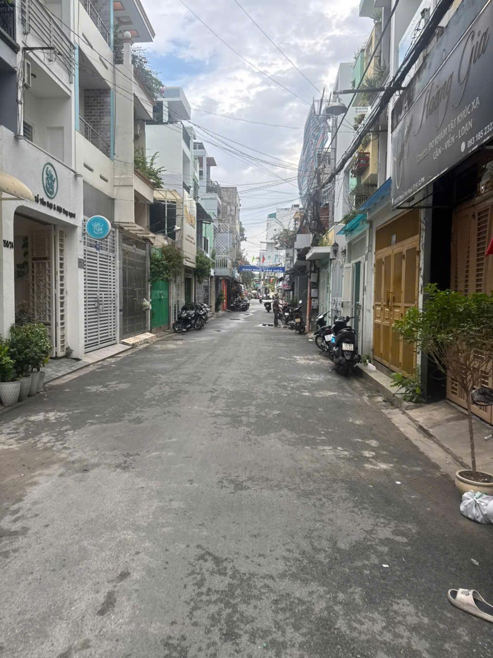 ban-nha-hem-b112-bach-dang-ban-nha-phuong-2-tan-binh-0707318818-2