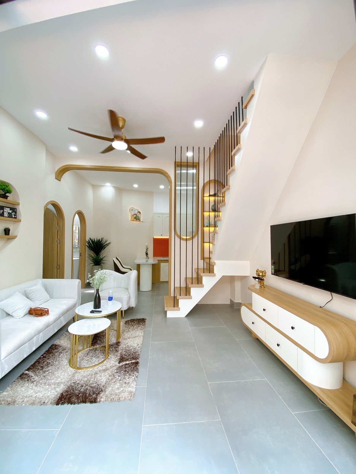 ban-nha-hem-xe-hoi-quang-trung-1-0964364745