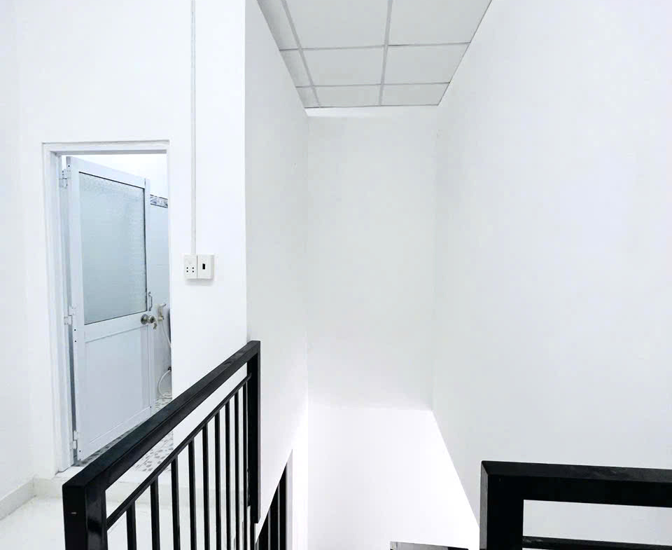 ban-nha-hem-xe-hoi-truong-tho-thu-duc-chi-5-ty-nhinh (4)