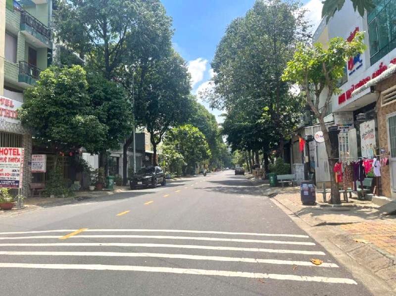 ban-nha-mat-tien-d2-tang-nhon-phu-a-chi-hon-13-ty (2)