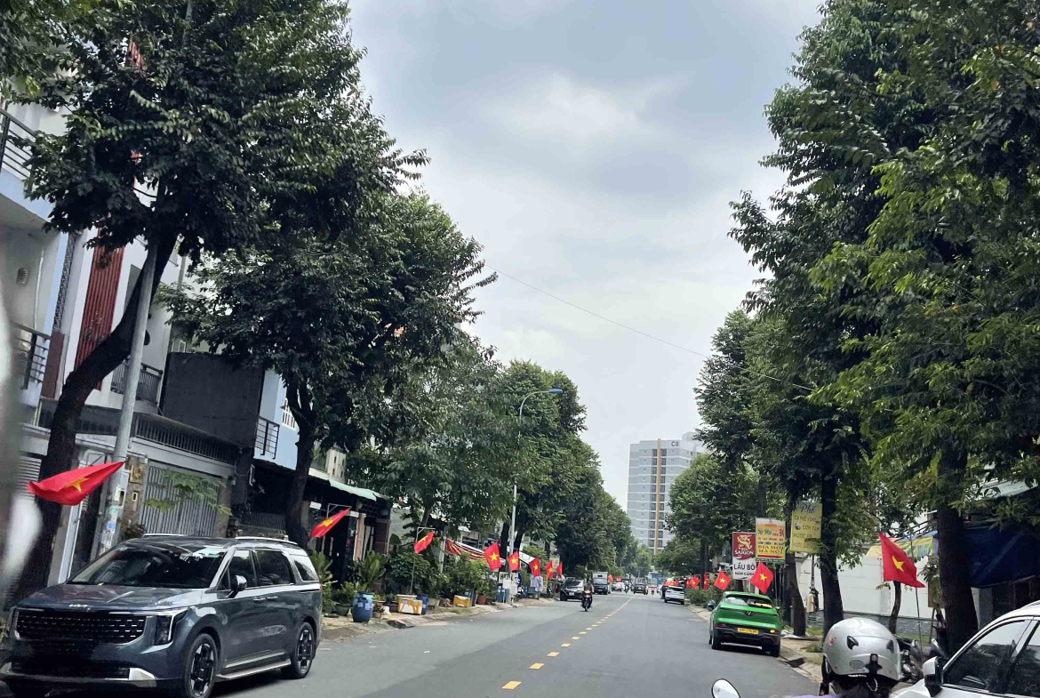 ban-nha-mat-tien-d2-tang-nhon-phu-a-chi-hon-13-ty (5)