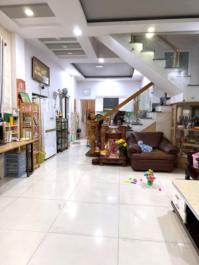 ban-nha-mat-tien-duong-so-gan-to-ngoc-van-tam-phu-thu-duc-chi-12-ty (5)